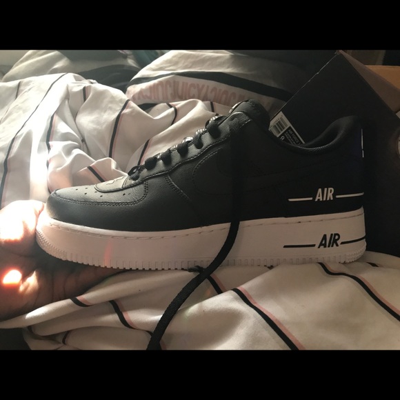 AIR FIRCE 1 LV8 - Picture 2 of 6